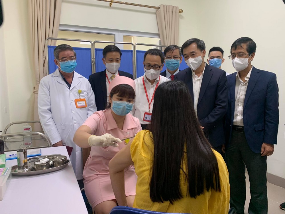 Viet Nam starts human trials of second homegrown COVID-19 vaccine