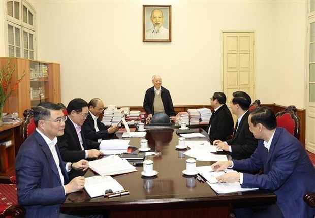 Party General Secretary Nguyen Phu Trong (standing) addresses the meeting. (Photo: VNA)