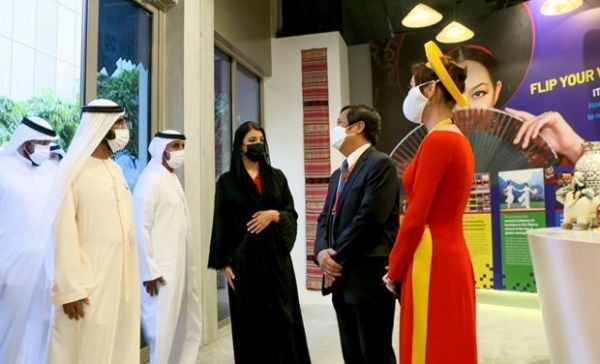 Ruler of the Emirate of Dubai visits Vietnam Pavilion at Expo 2020