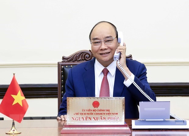 President holds phone talks with RoK's President-elect