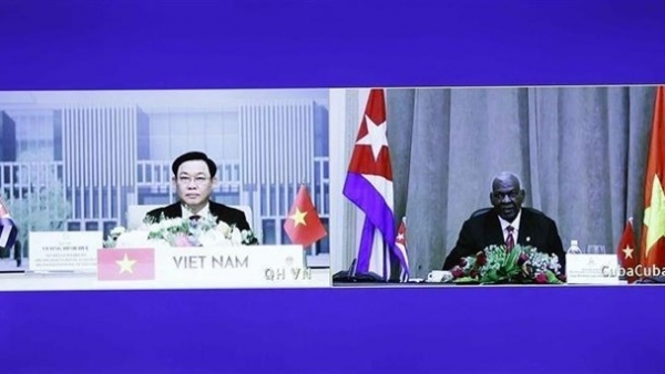 Top legislators of Viet Nam and Cuba hold online talks