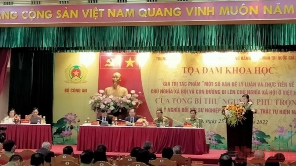 Seminar highlights some theoretical and practical issues of socialism and the path towards socialism in Viet Nam
