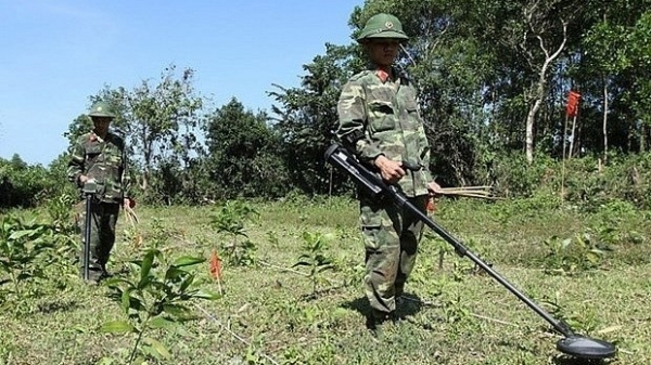Quang Tri aims to become first province to be safe from UXOs