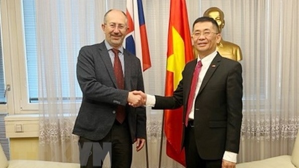 Viet Nam, Slovakia seek opportunities to promote cooperation, investment
