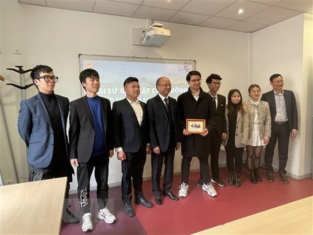 Vietnamese community in France urged to be more unity