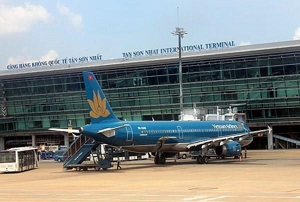 Viet Nam suspends int'l flights to Tan Son Nhat airport