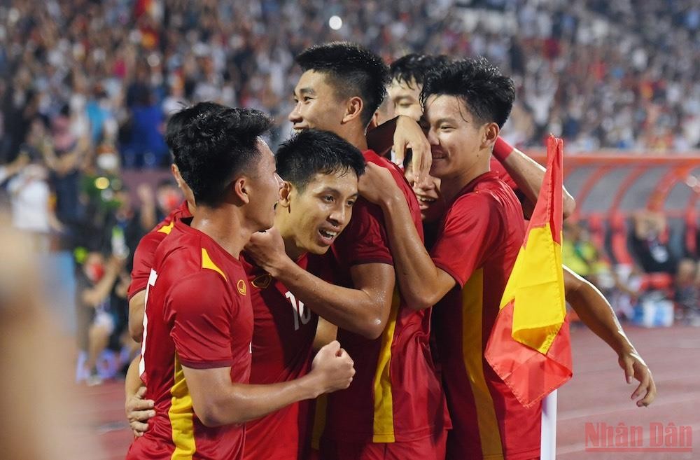 SEA Games 31: Vietnamese U23 team demonstrate power with 3-0 rout of Indonesian team
