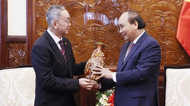 President Nguyen Xuan Phuc receives outgoing Bruneian ambassador