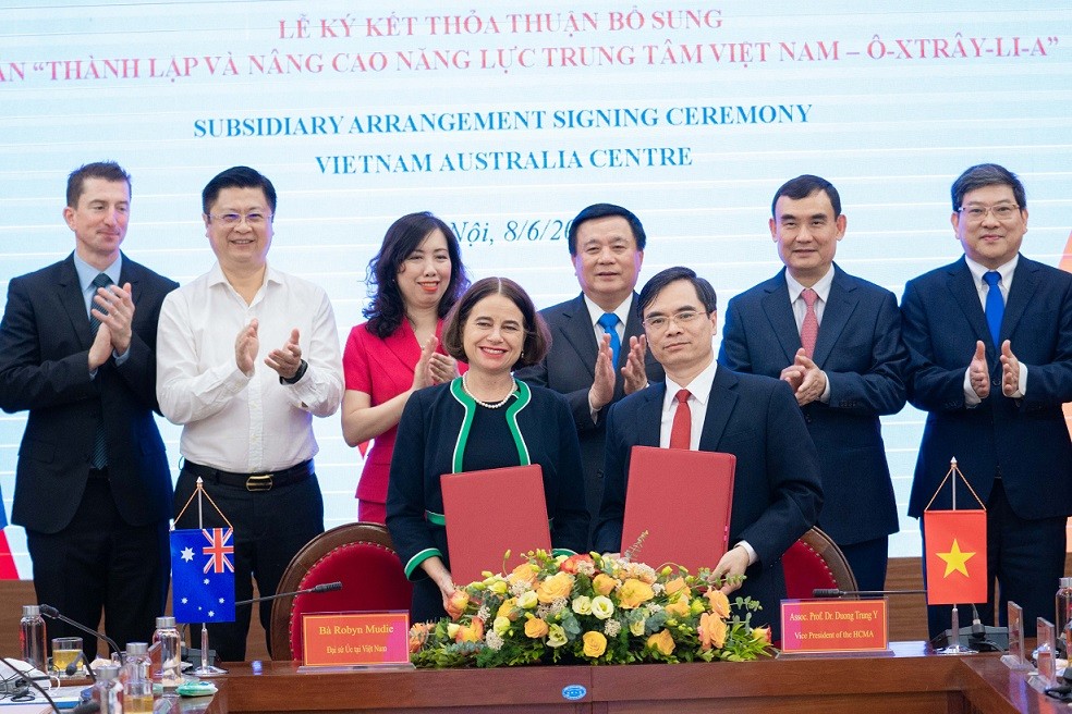 The signing ceremony of Subsidiary Agreement for the “Establishment and capacity building for the Vietnam Australia Centre” project