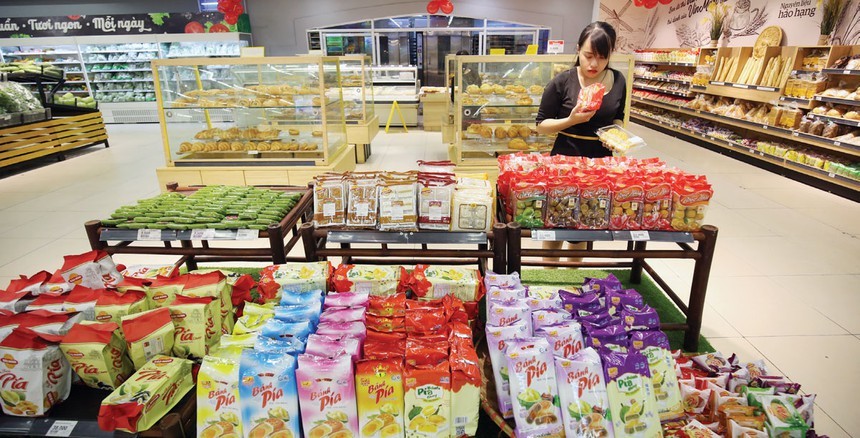 Vietnamese goods win stronger confidence in domestic market. (Photo: Internet)