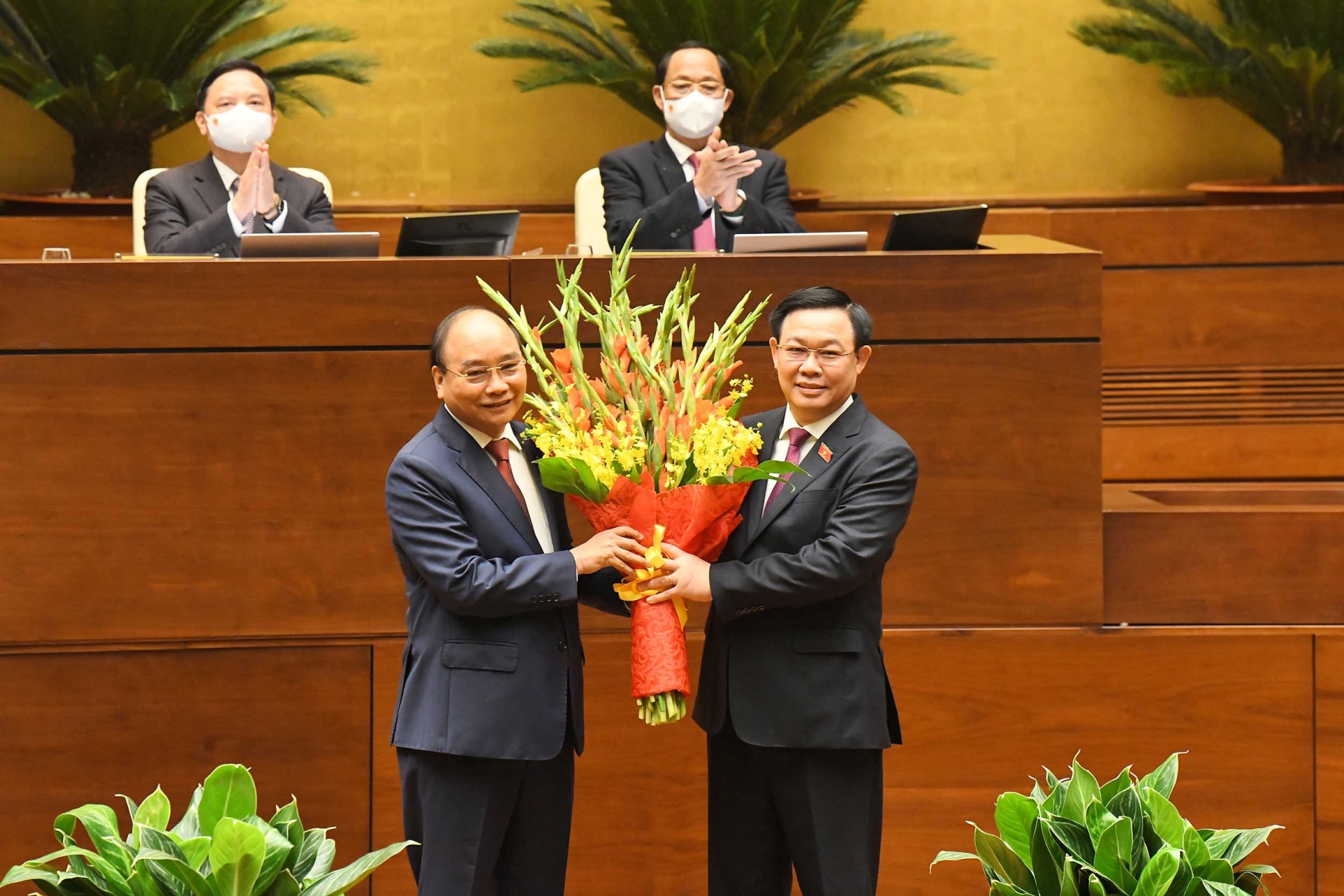 Nguyen Xuan Phuc elected as State President for 2021-2026