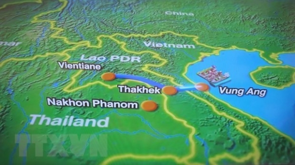 Laos promotes implementation of Laos-Vietnam Railway Project