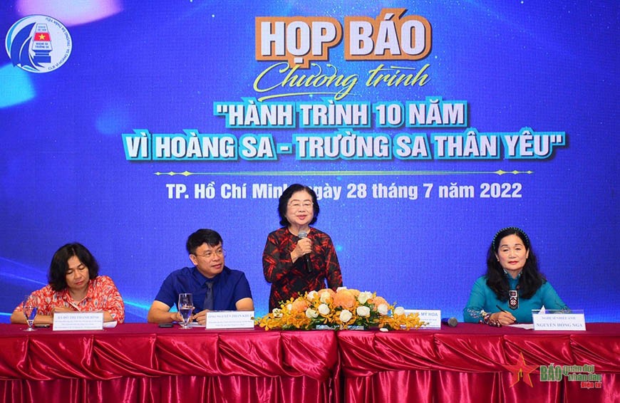 The 10-year 'For Beloved Truong Sa Students' programme held in Ho Chi Minh City