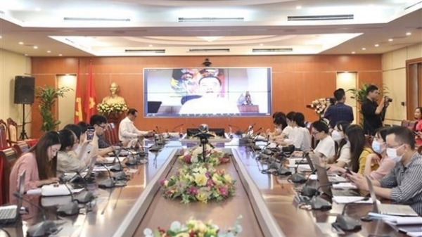 Vietnam intensifies communication on ASEAN on its 55th founding anniversary