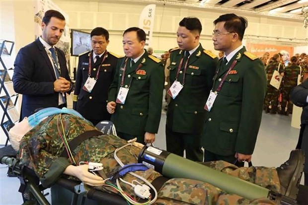 Colonel Nguyen Van Giang (centre), Deputy Director of the Ministry of National Defence’s Department of Military Medicine, is in Brussels for the 44th International Committee of Military Medicine (ICMM) World Congress. (Photo: VNA)