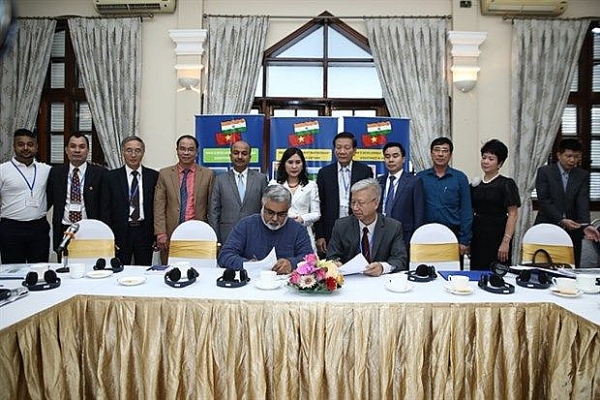 Vietnamese, Indian firms to build smart cities in Vietnam