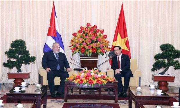 Secretary of the Ho Chi Minh City Party Committee Nguyen Van Nen (R) meets Cuban Prime Minister Manuel Marrero Cruz on October 1. (Photo: VNA) Secretary of the Ho Chi Minh City Party Committee Nguyen Van Nen (R) meets Cuban Prime Minister Manuel Marrero Cruz on October 1. (Photo: VNA)