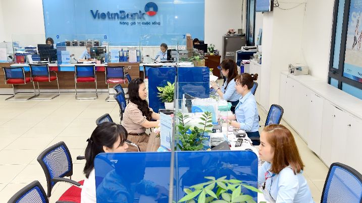 VietinBank accompanies enterprises and people to implement the Government’s 'dual goal'