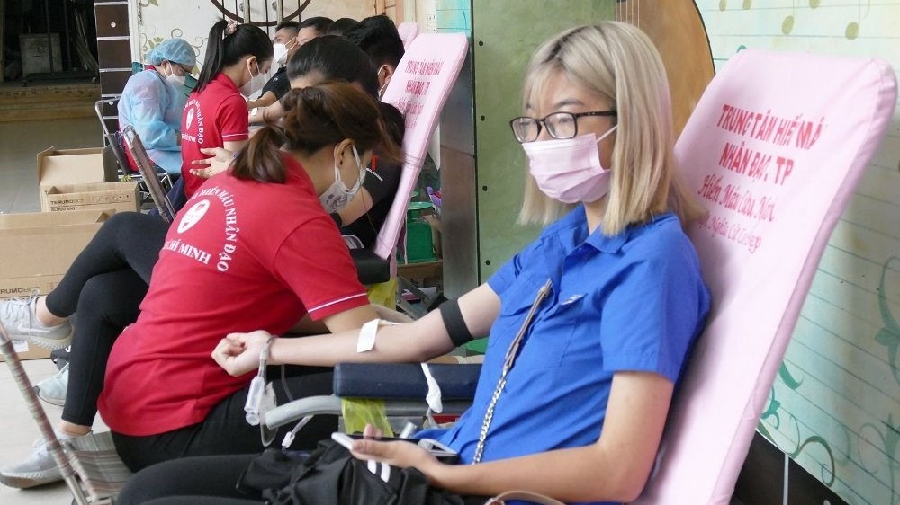 Blood donation drive launched to mark 45th anniversary of Viet Nam-Thailand diplomatic ties