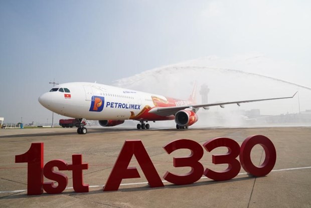 Vietjet welcomes the first wide-body aircraft A330 to its fleet at Ho Chi Minh City’s Tan Son Nhat Airport on December 25. (Photo: VNA)