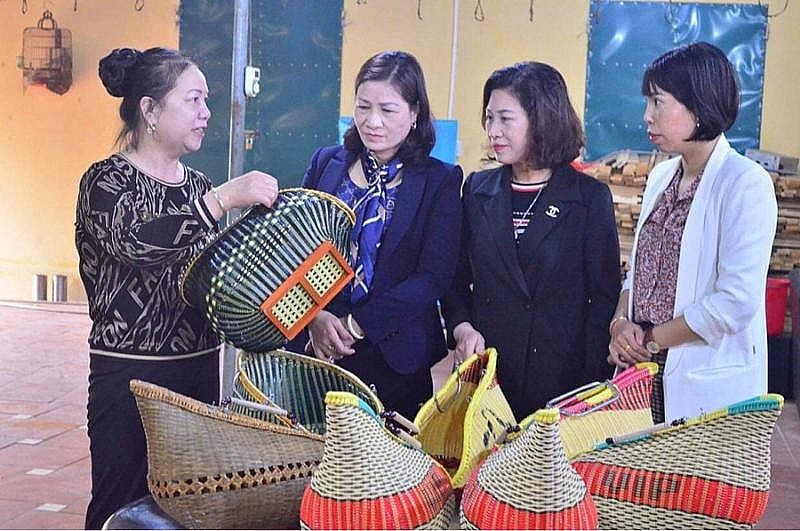 ADB, TPB sign 25 million USD loan to finance women-led SMEs in Viet Nam