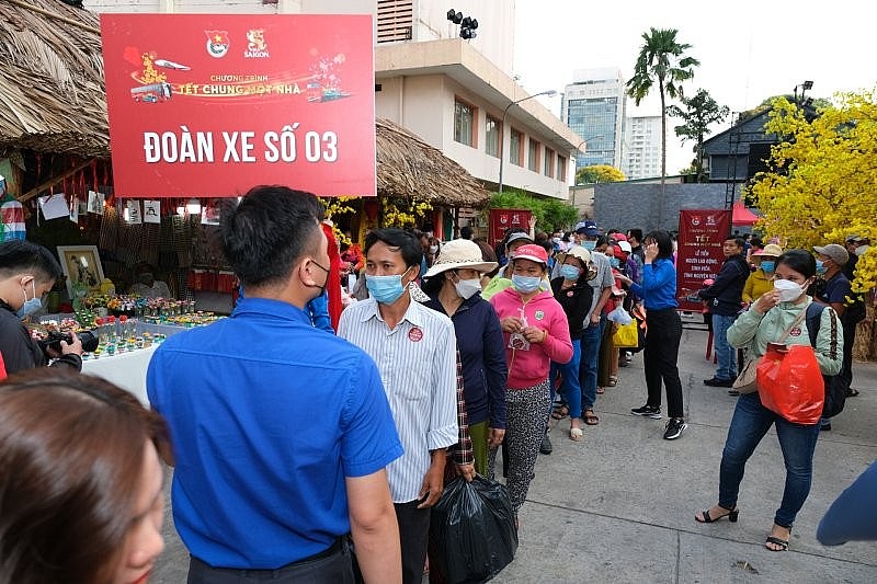 Bia Saigon and Ho Chi Minh Communist Youth Union's community program 'TET One Home' officially begins Bia Saigon and Ho Chi Minh Communist Youth Union's community program 'TET One Home' officially begins