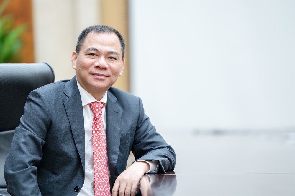 Forbes lists five Vietnamese billionaires, down one from previous six