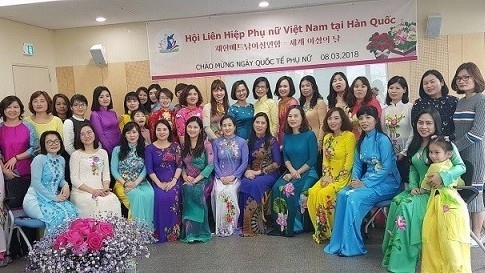 Vietnamese women and their indigenous beauty in foreign lands