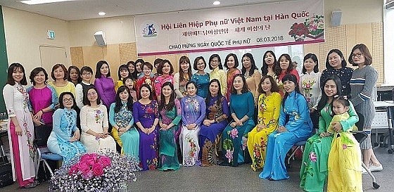 Vietnamese women and their indigenous beauty in foreign lands