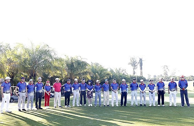 Friendship golf tournament held to foster Vietnam-Laos ties