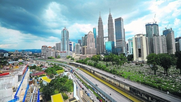 ASEAN discusses 16 priority economic deliverables within three strategic drivers