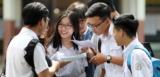 Young people need early career orientation and chance to have first-hand experience: Education expert