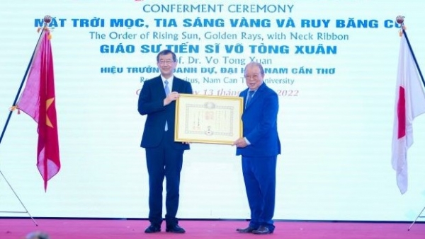 Scientist honoured for contributions to Viet Nam-Japan agricultural cooperation