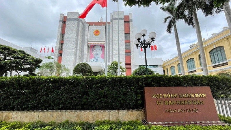 Hanoi requests timely dismissal and replacement of staff with limited capacity. City People's Committee Headquarters in Hanoi. (Souce: VOV)