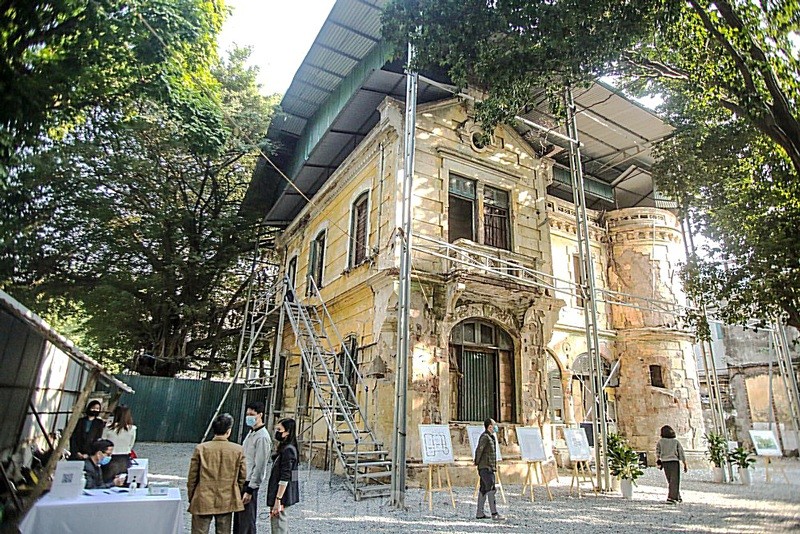 92 old architecture works in Hanoi to be conserved. This is The villa with French architectural style at 49 Tran Hung Dao - 46 Hang Bai (Hoan Kiem district) will be renovated and preserved by Hanoi city. (Photo: Duy Pham)