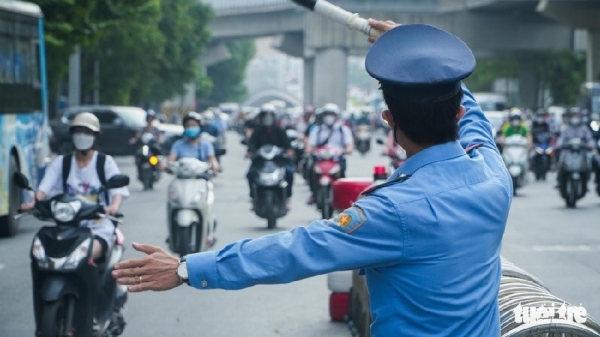 Clearing traffic jams, handling violating vehicles on occasion of National Day September 2