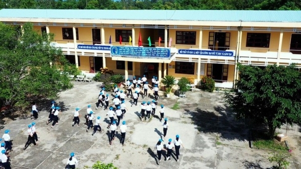 Nearly 500 students and teachers joun tsunami and multi-disaster response drills