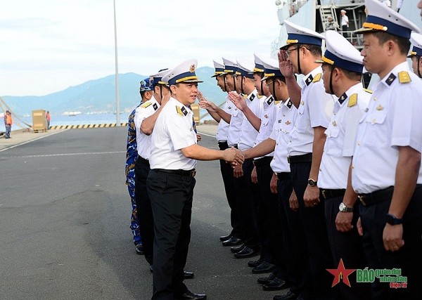 Vietnamese naval ship begins visit to Indonesia