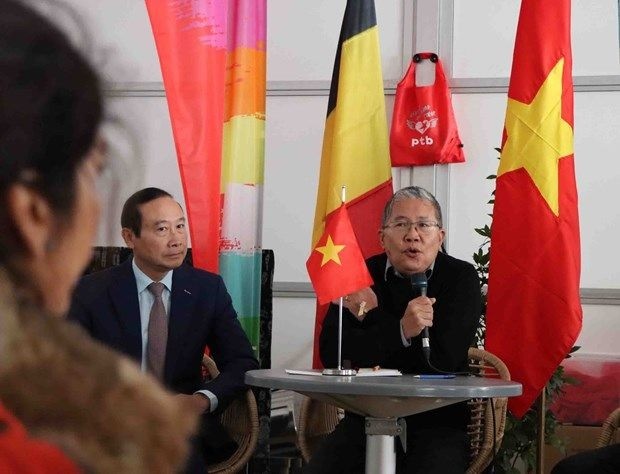 Mr Lan, overseas Vietnamese intellectual in Belgium, introduced President Ho Chi Minh at the seminar “President Ho Chi Minh: Life and career.”