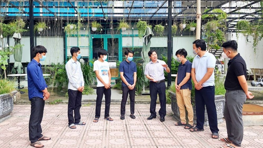 The trusted teacher of foreign architecture students in Viet Nam