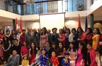 vietnamese students in moscow celebrate tet