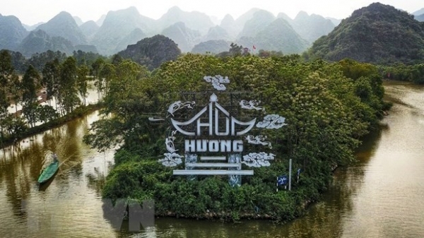 A trip to Huong Son landscape complex - the land of Buddha