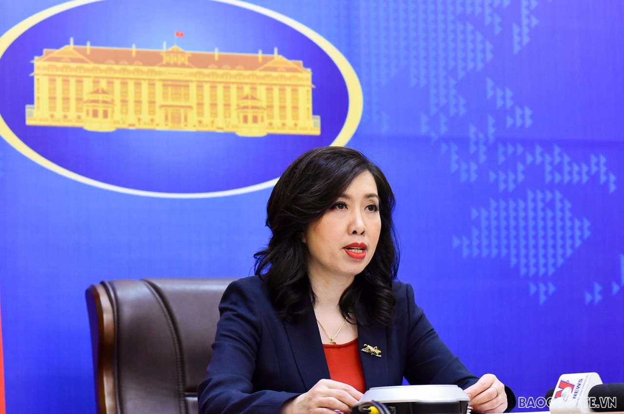 (03.03) Người phát ngôn Bộ Ngoại giao Lê Thị Thu Hằng trả lời câu hỏi tại họp báo thường kỳ ngày 3/3/2022. (Ảnh: Nguyễn Hồng)