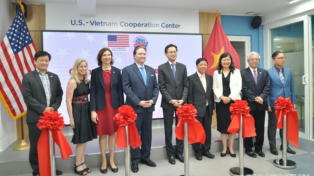 Opening of the Vietnam-US Cooperation Center at Diplomatic Academy of Vietnam