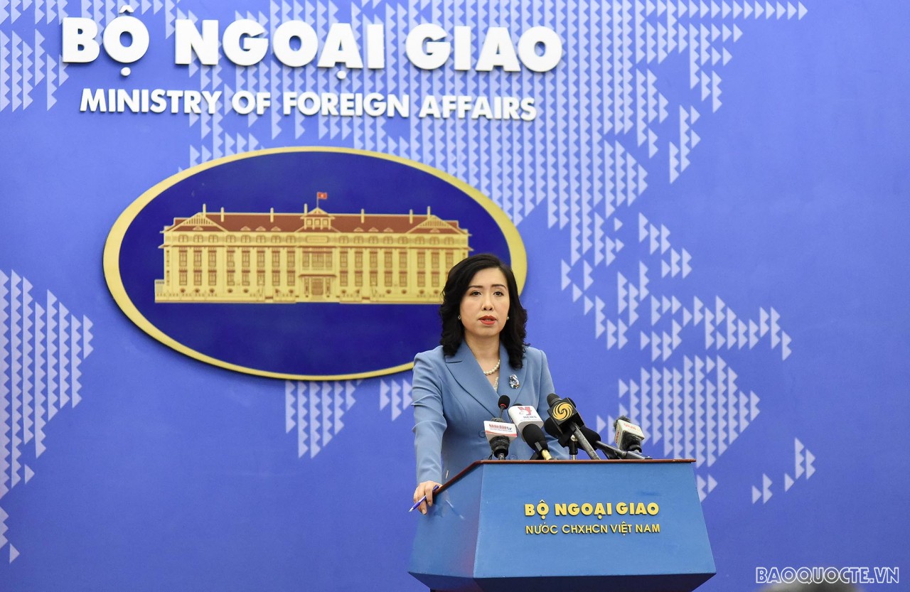 (06.09) Người phát ngôn Bộ Ngoại giao Lê Thị Thu Hằng tại họp báo thường kỳ ngày 9/6. (Ảnh: Nguyễn Hồng)