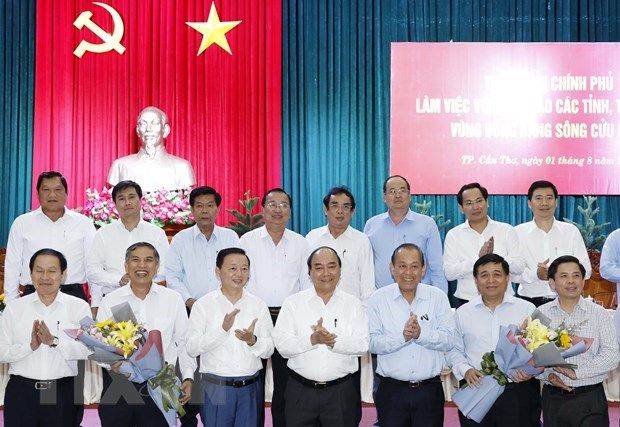 5958 82 prime minister nguyen xuan phuc and member of the mekong delta coordinating council photo vna