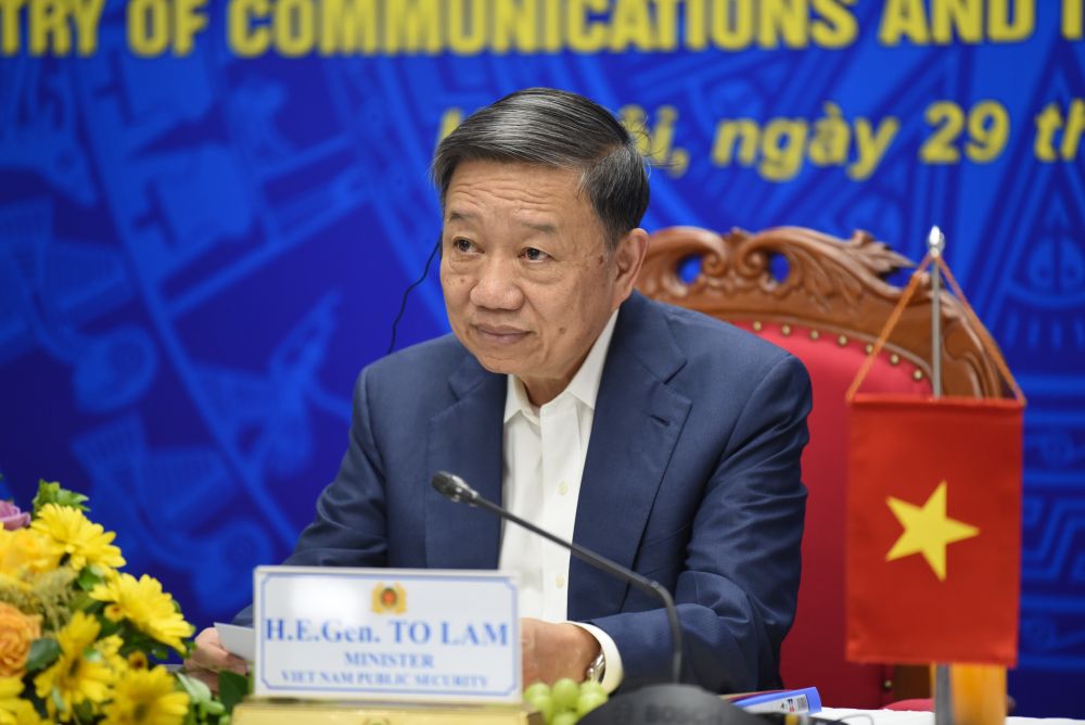 Vietnam-Singapore to boost cooperation on cyber security