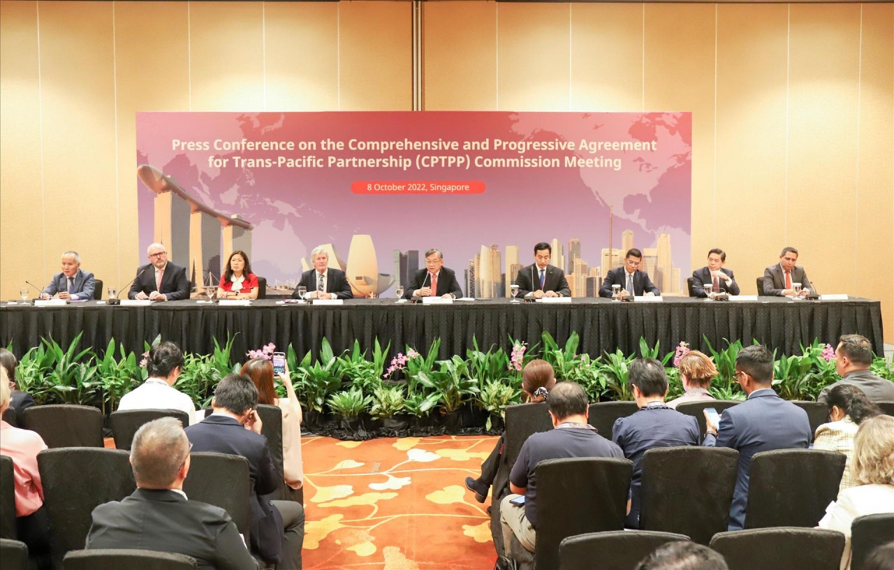 (10.09) The 6th meeting of the CPTPP Commission in Singapore. (Photo: VNA)