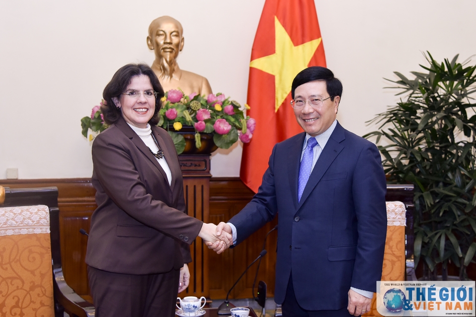 deputy pm hosts new cuban ambassador