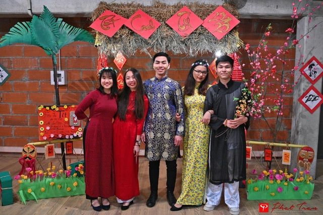 lunar new years stories of vietnamese students in france